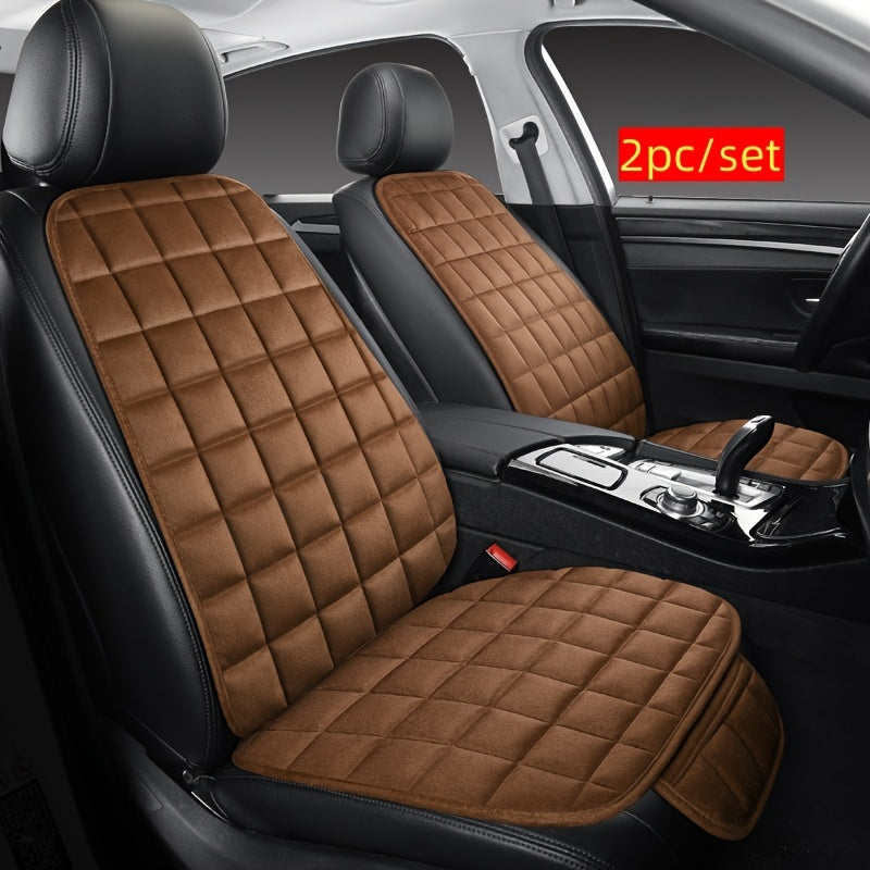 Un set di due cuscini per auto, essenziali per l'autunno e l'inverno, con morbide fodere in peluche e tasche portaoggetti per una guida confortevole, compatibili con vari interni auto e realizzati in memory foam.
