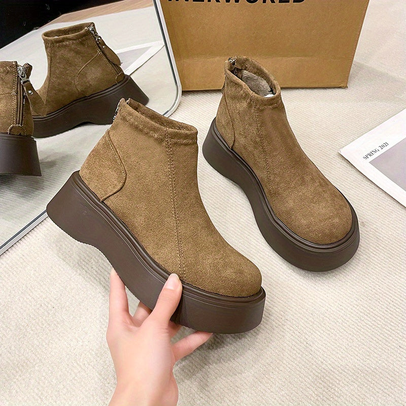 Stivali eleganti con zip posteriore, suola antiscivolo e fodera in peluche. Disponibili nei colori nero, marrone & 4 altre tonalità. Ideali per lavoro, party ed uso casuale. | Scarpe da donna alla moda