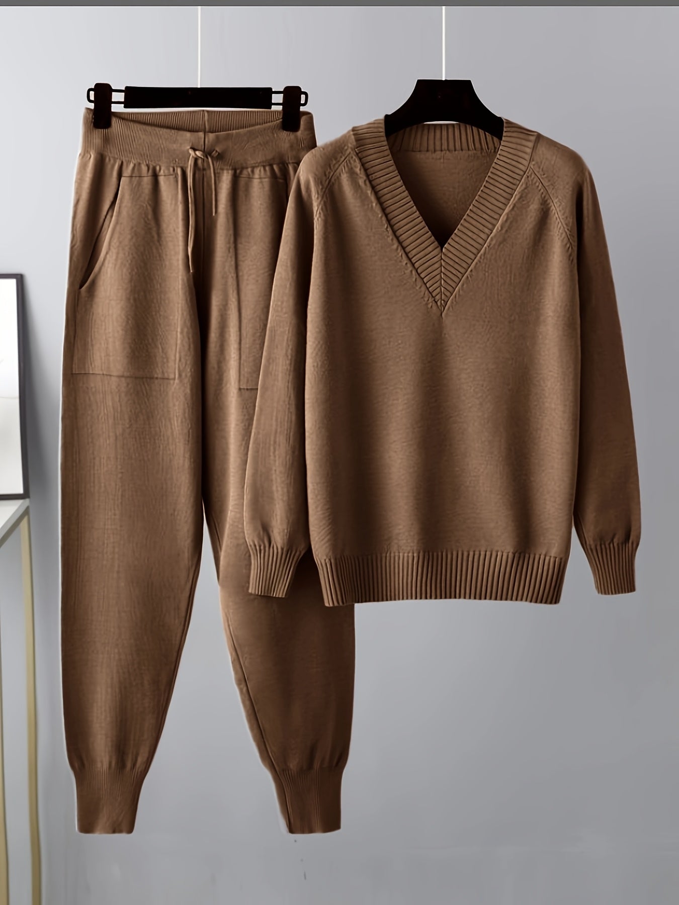 Set a due pezzi, maglione casual a maniche lunghe e pantaloni a V con scollo, senza cintura, lunghezza regolare delle maniche, pantaloni lunghi
