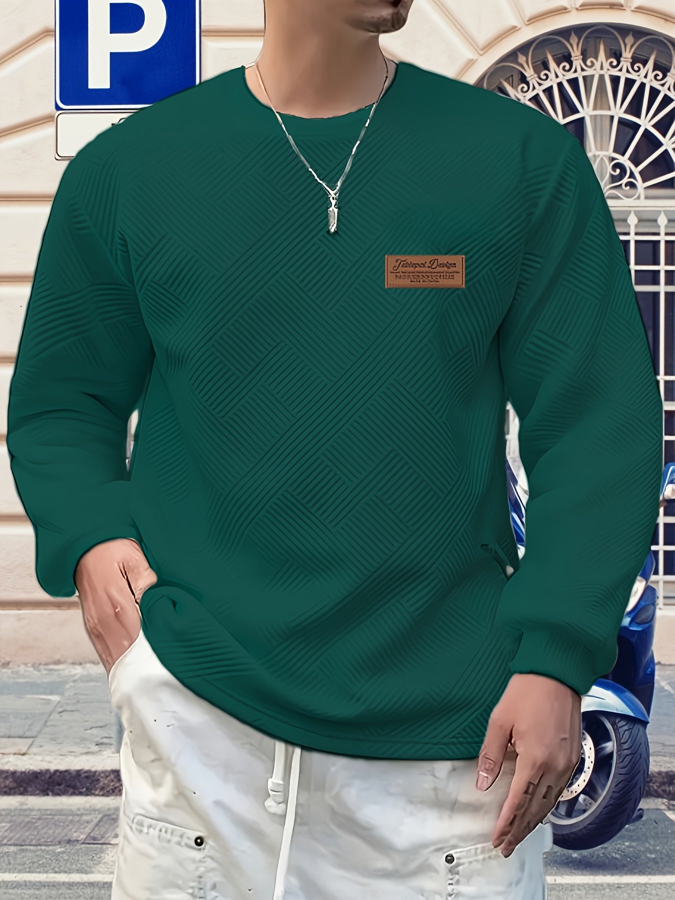 Maglione Uomo a Manica Lunga con Motivo Geometrico - Design Blu Vibrante e Nero, Taglio Regolare per Primavera/Autunno, Tessuto Comodo, Stile Casual, Cuciture di Qualità, Top Modaiolo, Abbigliamento Autunnale, Ideale per Giovani Adulti