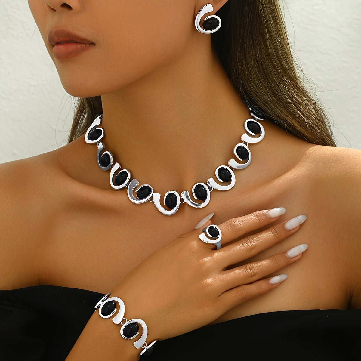 4 pezzi/Set Argento Donna Moda Semplice Collana Orecchini Braccialetto Anello Set Geometrico Ovale Nero Acrilico Intarsiato Spirale Cucitura Perline Pendente Collana Braccialetto Orecchini Anello Boho Spirale Design Set di Gioielli