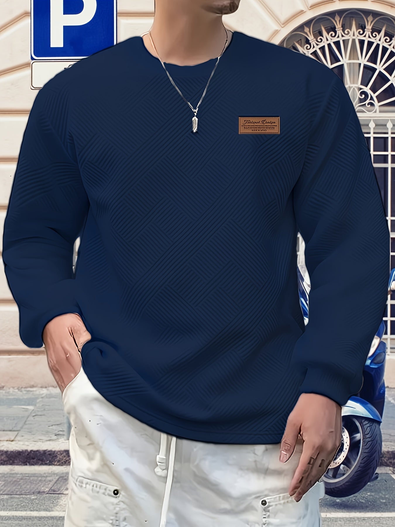 Maglione Uomo a Manica Lunga con Motivo Geometrico - Design Blu Vibrante e Nero, Taglio Regolare per Primavera/Autunno, Tessuto Comodo, Stile Casual, Cuciture di Qualità, Top Modaiolo, Abbigliamento Autunnale, Ideale per Giovani Adulti