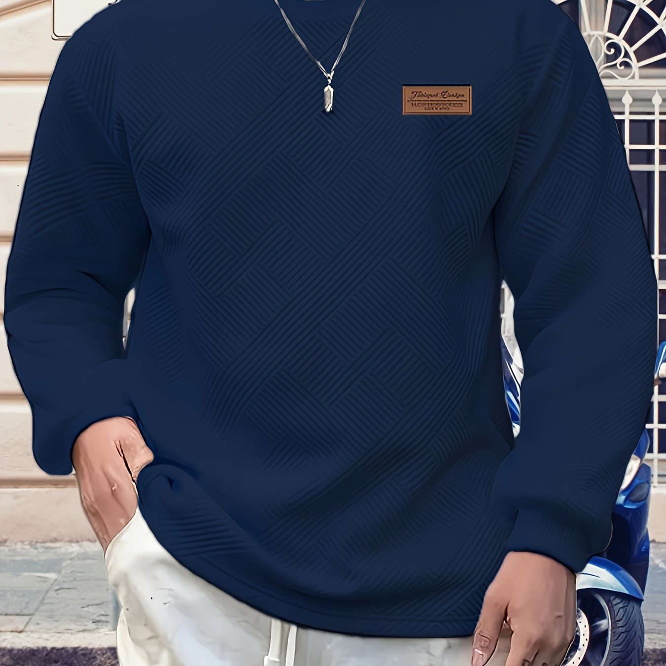 Maglione Uomo a Manica Lunga con Motivo Geometrico - Design Blu Vibrante e Nero, Taglio Regolare per Primavera/Autunno, Tessuto Comodo, Stile Casual, Cuciture di Qualità, Top Modaiolo, Abbigliamento Autunnale, Ideale per Giovani Adulti