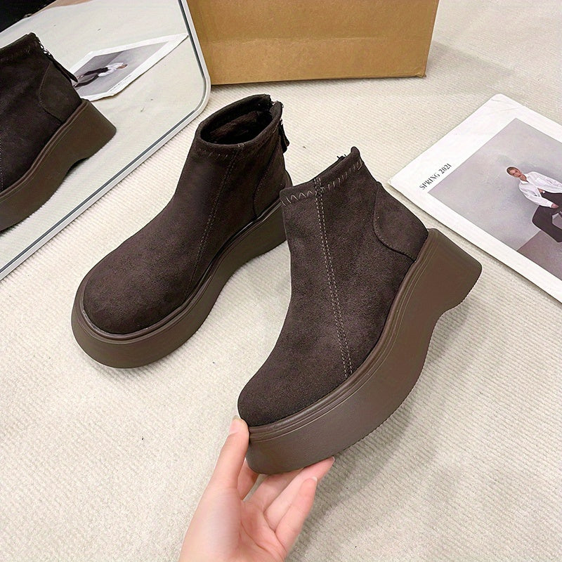 Stivali eleganti con zip posteriore, suola antiscivolo e fodera in peluche. Disponibili nei colori nero, marrone & 4 altre tonalità. Ideali per lavoro, party ed uso casuale. | Scarpe da donna alla moda