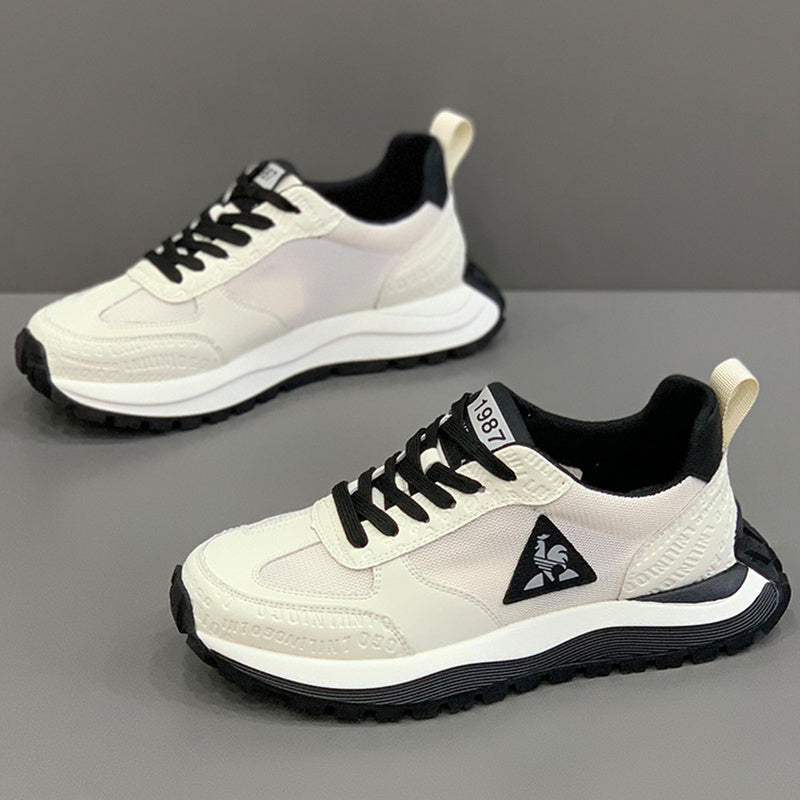 Scarpe da Ginnastica Uomo con Suola Spessa - Tomaia e Design Basso, Trazione per Tutti i Terreni in Bianco/Nero/Blu Navy/Rosso/Grigio/Beige – Scarpa Comoda Casual ed Elegante per Outdoor, Business o Abbigliamento Informale. Punta Arrotondata Traspirante a