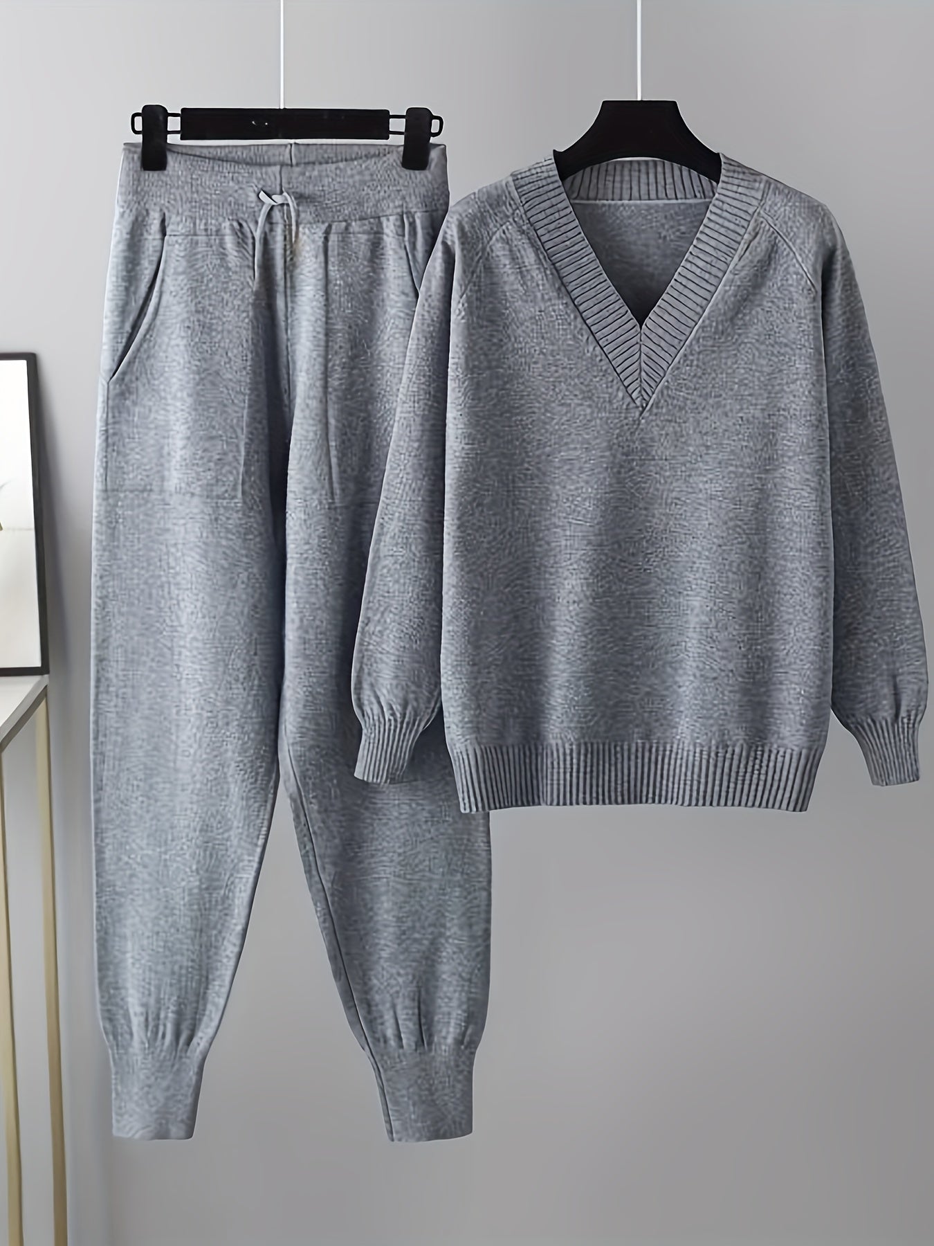 Set a due pezzi, maglione casual a maniche lunghe e pantaloni a V con scollo, senza cintura, lunghezza regolare delle maniche, pantaloni lunghi