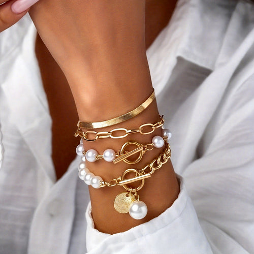 4 Pezzi Set di Bracciali a Strati con Perline Dorate per Donne - Catene Intrecciate e Charm, Gioie Multistrato Impilabili Stile Casual o Resort Boho (Nessuna Manutenzione Richiesta) – Look Aggiornabile in Ogni Temporata, Bracciali per Donne, Braccialetto