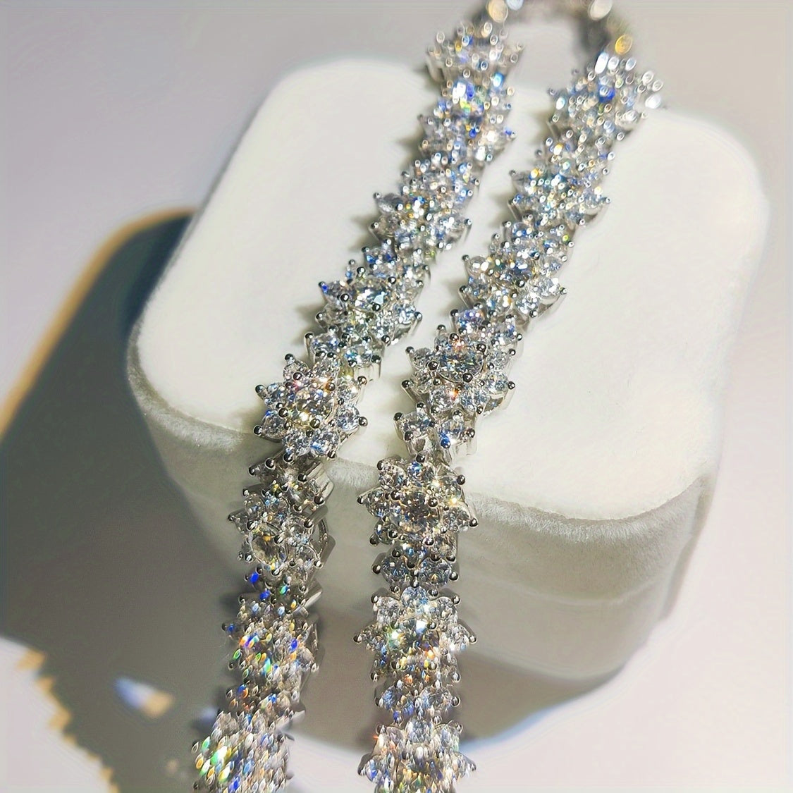 1 braccialetto da 1 pezzo in S925 925 925 argentato con intarsi di moissanite e girasoli, braccialetto floreale vintage hip hop alla moda per Halloween, Natale, Black Friday, feste e regali di compleanno, Fudazhubao, accessorio per le feste, regalo di com