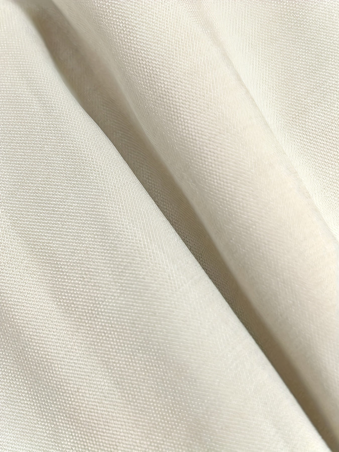 Abbigliamento elegante da ufficio per donne: Elegante giacca beige a due bottoni con colletto a revers, pantaloni lunghi e borsa a mano abbinata - Stile sofisticato e raffinato per il lavoro o le uscite casuali, Abbigliamento casual|Stile sofisticato|Tess