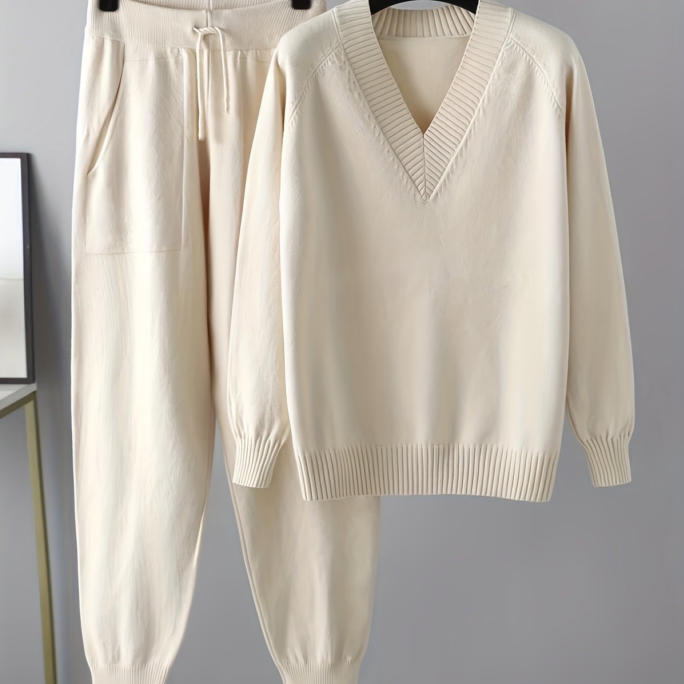 Set a due pezzi, maglione casual a maniche lunghe e pantaloni a V con scollo, senza cintura, lunghezza regolare delle maniche, pantaloni lunghi