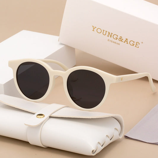 Occhiali da Sole con Montatura Rotonda per Donne - Stile 2025 Nuovo Design Bianco, Set Decorativo Retro con Custodia e Panno