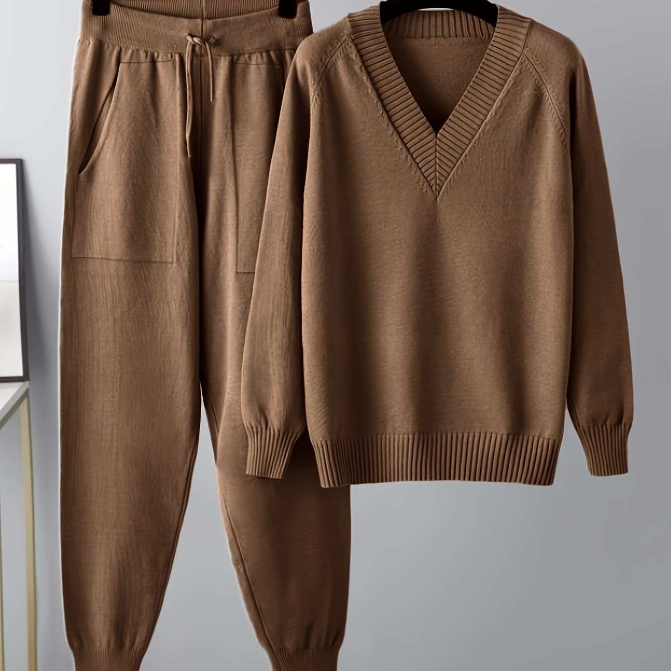 Set a due pezzi, maglione casual a maniche lunghe e pantaloni a V con scollo, senza cintura, lunghezza regolare delle maniche, pantaloni lunghi