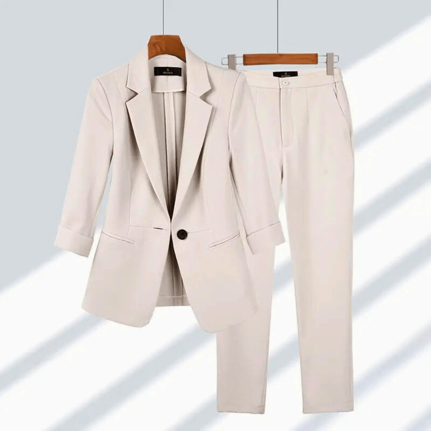 Valmont Tailored Set