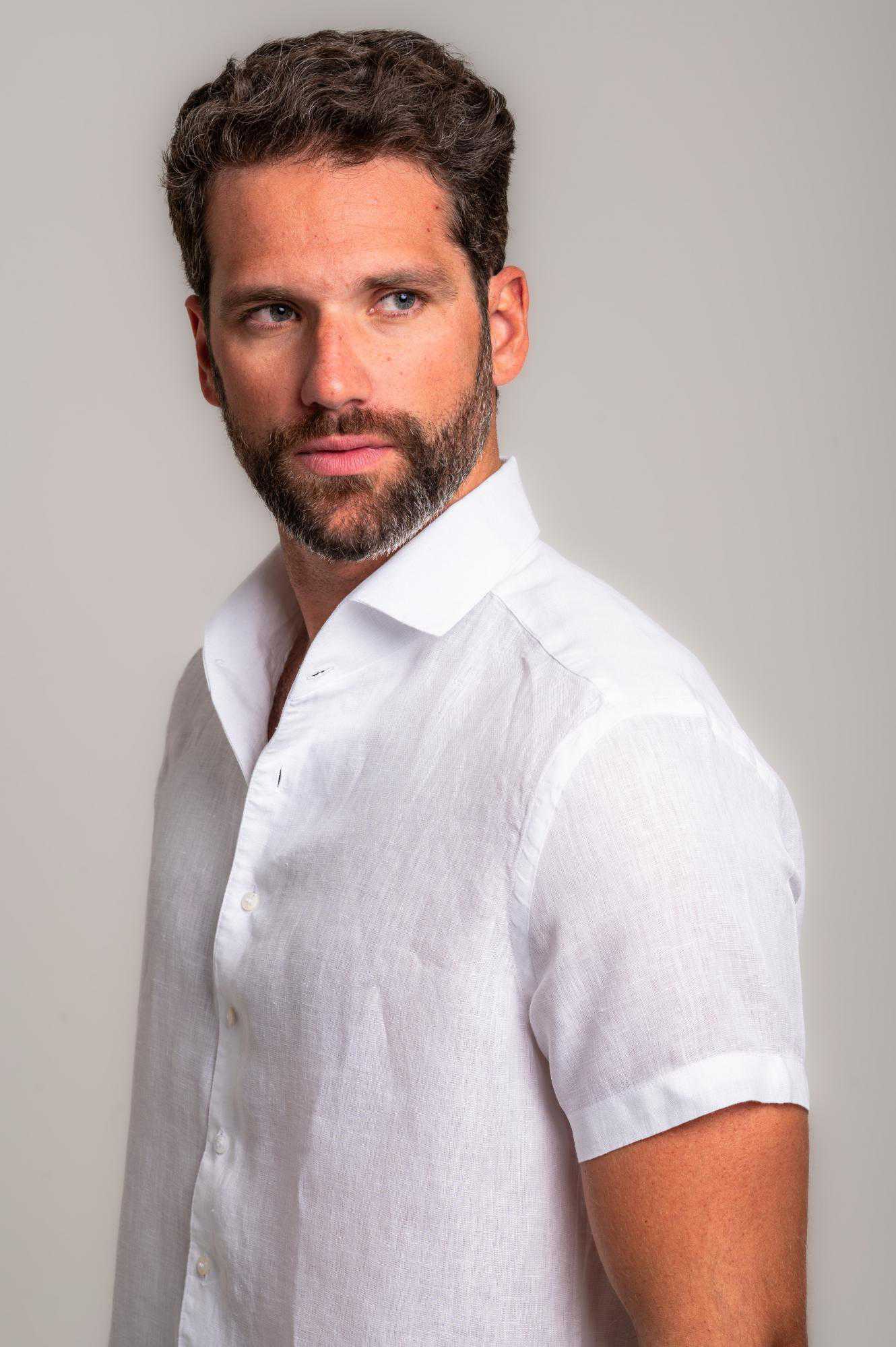 Men’s White Short Sleeve Shirt