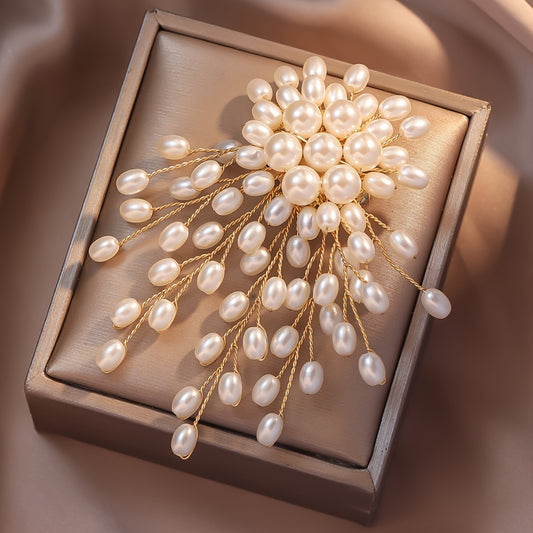 Una spilla elegante e alla moda in stile retrò francese, personalizzata con un design di nicchia. Spilla abbagliante e unica con personalità, adatta per abiti da donna, banchetti quotidiani, vacanze e qualsiasi occasione da indossare. È anche un regalo mo