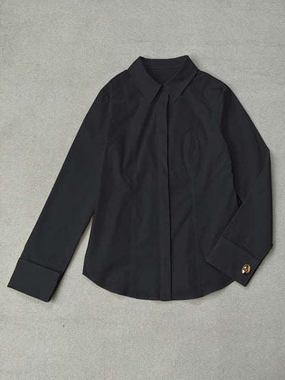 Linea Milano- Camicia classica nera a maniche lunghe con bottoni dorati per donna -