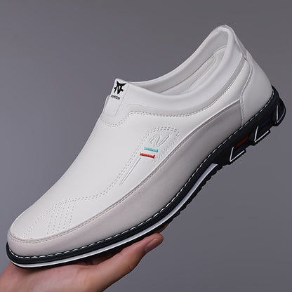 Scarpe da uomo con mocassini a blocchi di colore, comode scarpe da passeggio con suola in gomma antiscivolo e resistenti per le attività all'aperto da uomo