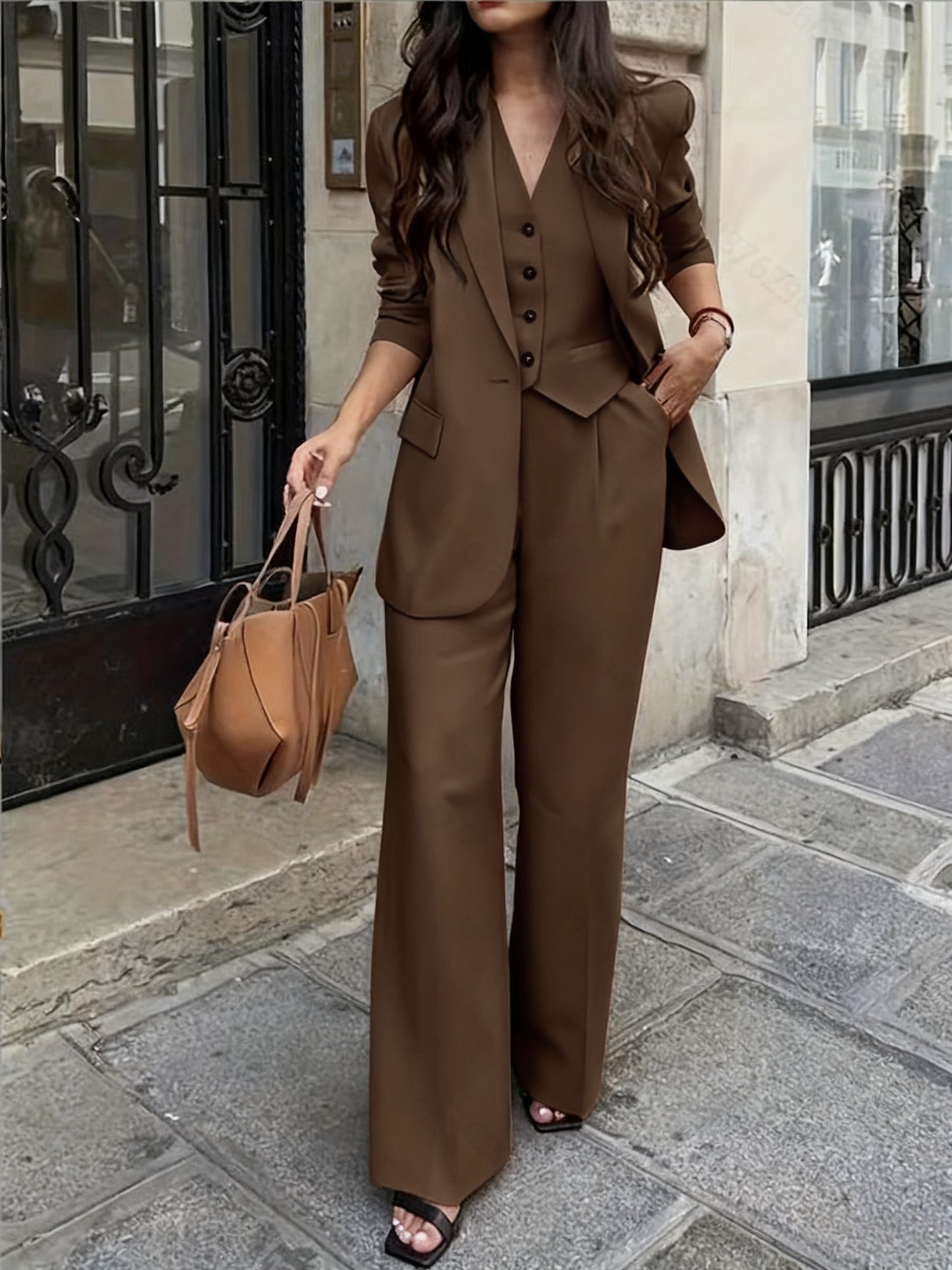 New Women's Beige Three-Piece Suit, Mature and, Stylish Business Attire