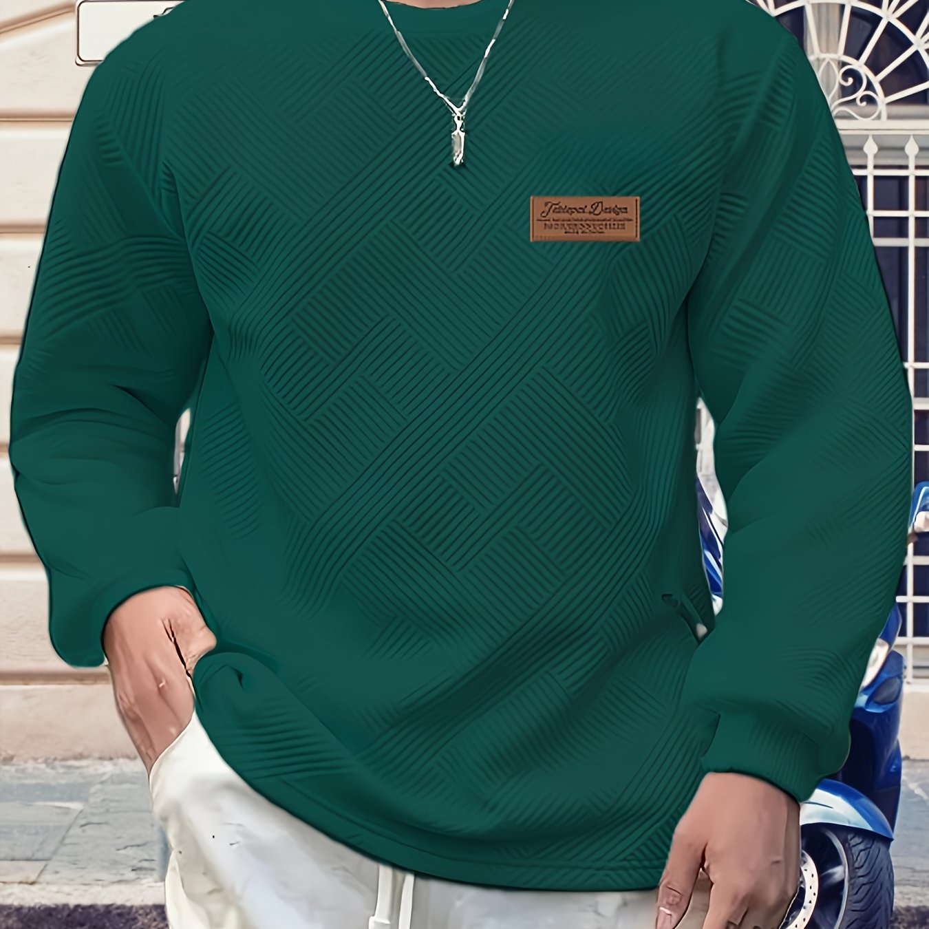 Maglione Uomo a Manica Lunga con Motivo Geometrico - Design Blu Vibrante e Nero, Taglio Regolare per Primavera/Autunno, Tessuto Comodo, Stile Casual, Cuciture di Qualità, Top Modaiolo, Abbigliamento Autunnale, Ideale per Giovani Adulti