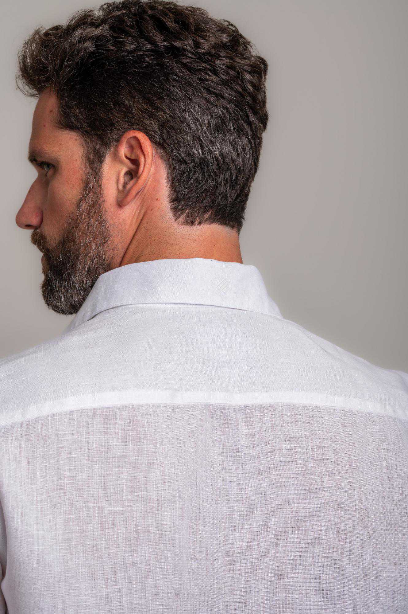 Men’s White Short Sleeve Shirt