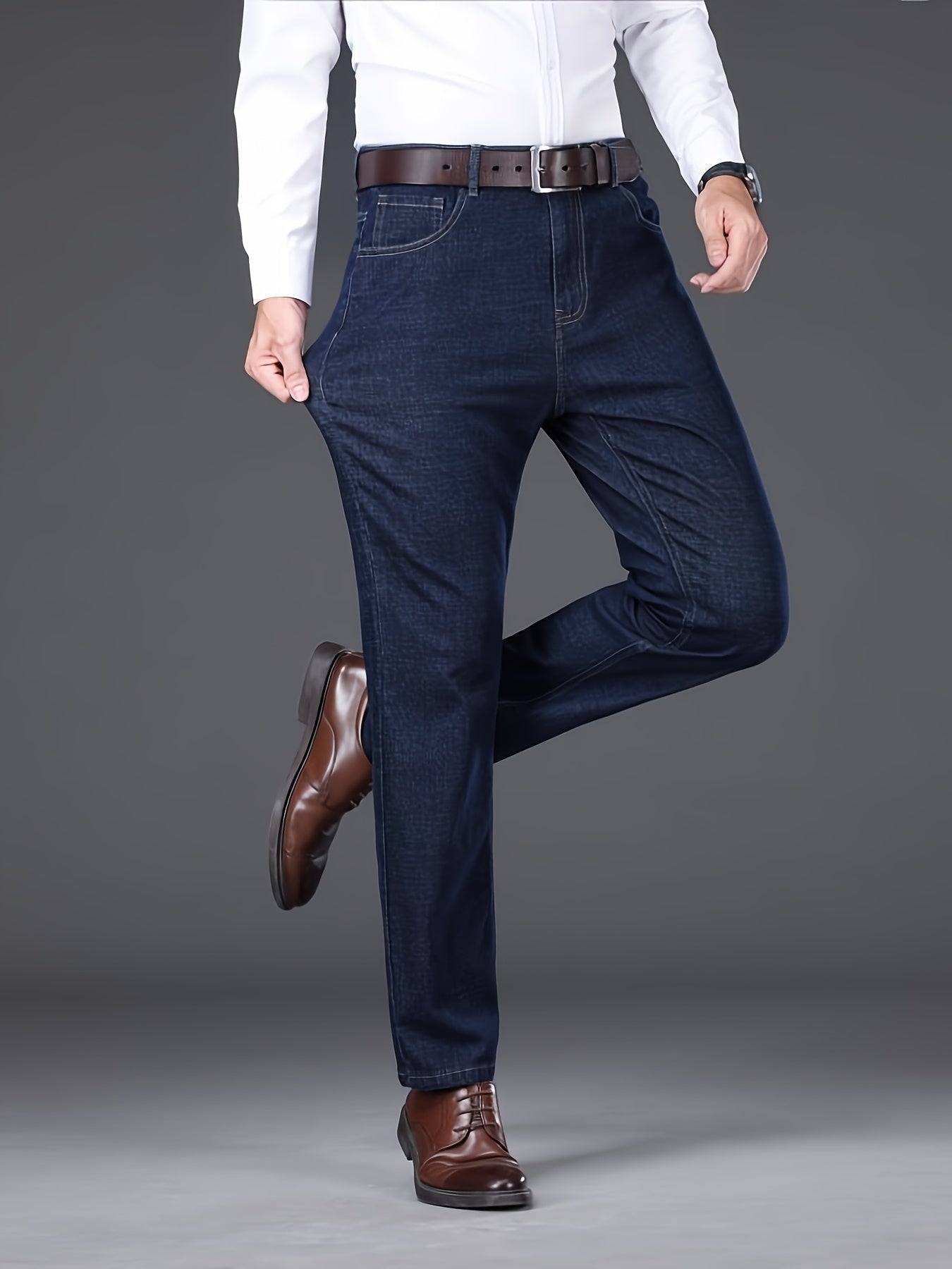 Pantaloni da lavoro pesanti da uomo - Denim finto non elasticizzato per tutte le stagioni con design classico a cinque tasche, aspetto lavato blu scuro per l'uso quotidiano e formale - Pantaloni casual resistenti per uomo, abbigliamento versatile, taglio
