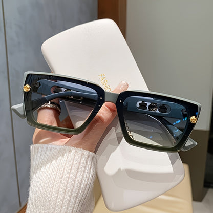 Occhiali da moda quadrati di lusso leggero per donne - Montatura nera con accenti dorati, lenti decorative e design elegante per look alla moda, occhiali da moda | Stile sofisticato | Lenti decorative