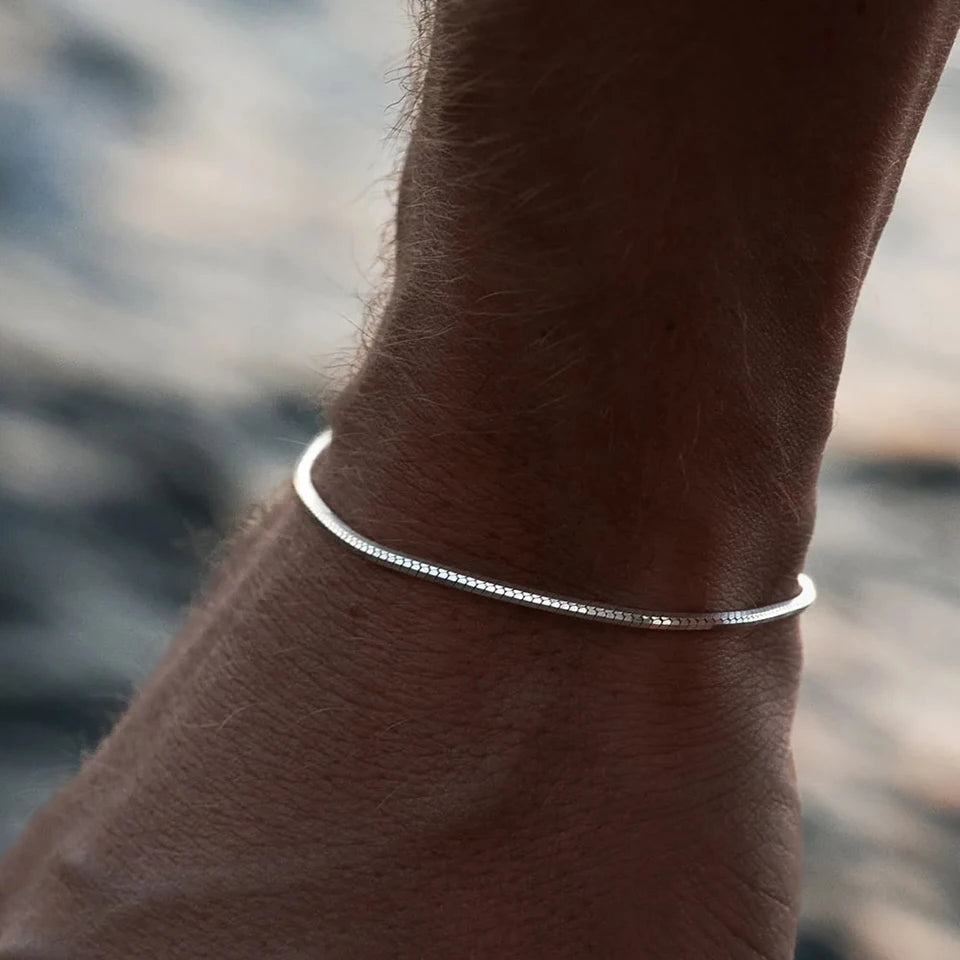 Elegant Gold Snake Bracelet