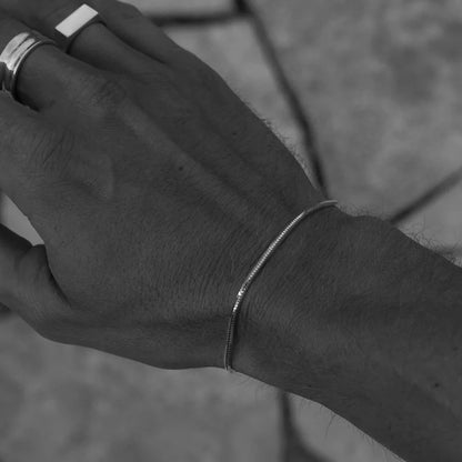 Elegant Gold Snake Bracelet