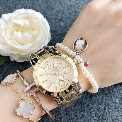 Р А Ν D О R А Aimê