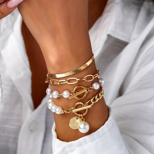 4 Pezzi Set di Bracciali a Strati con Perline Dorate per Donne - Catene Intrecciate e Charm, Gioie Multistrato Impilabili Stile Casual o Resort Boho (Nessuna Manutenzione Richiesta) – Look Aggiornabile in Ogni Temporata, Bracciali per Donne, Braccialetto