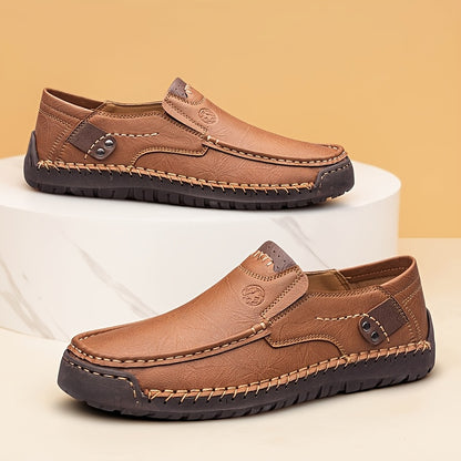 Scarpe fatte a mano per uomo CLOHOO, suola morbida, comode e traspiranti, suola in gomma, scarpe sportive casual resistenti, slip-on, scarpe da ufficio per tutti gli anni, moda giovane