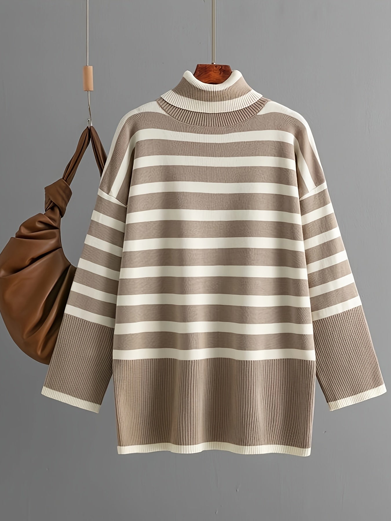Set di maglione a righe elegante a collo alto e pantaloni a gamba larga per donne - Righe verticali beige e bianche, vestibilità ampia, maniche lunghe, chiusura a bottoni, perfetto per l'autunno/inverno, abbigliamento casual a formale, abbigliamento casua