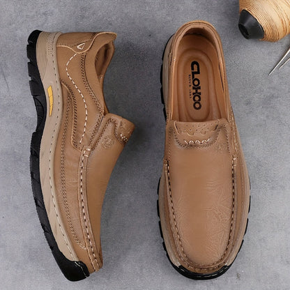 Scarpe da uomo in pelle di mucca divisa CLOHOO, comode scarpe mocassino slip-on con suola in gomma antiscivolo per camminare, calzature da uomo