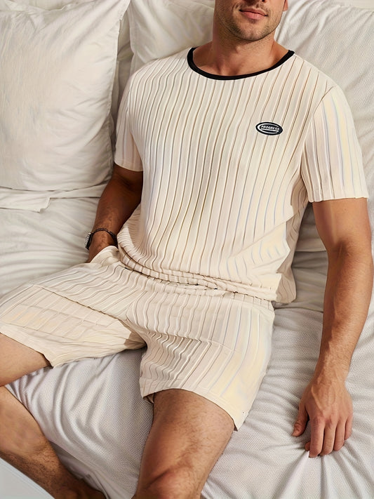 Set di pantaloncini casual a maniche corte con colori tinta unita e texture a nastro per uomo, colletto a giro, stoffa elastica media, taglio regolare, abbigliamento comodo per tutte le stagioni, abbigliamento da casa accogliente | Pigiama a taglio rilass