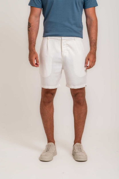 Men’s White Casual Shorts