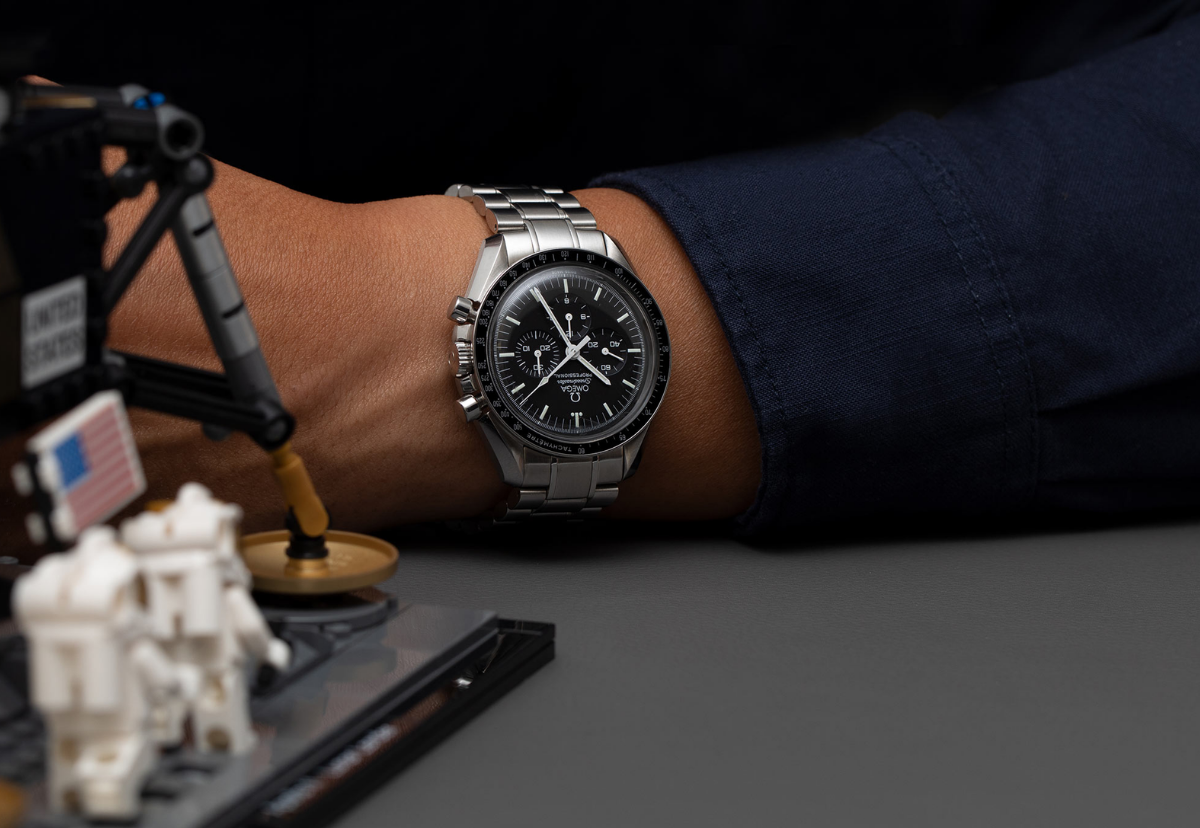 Astrion Chronograph -  Speedmaster Professional Moonwatch 42mm Omega